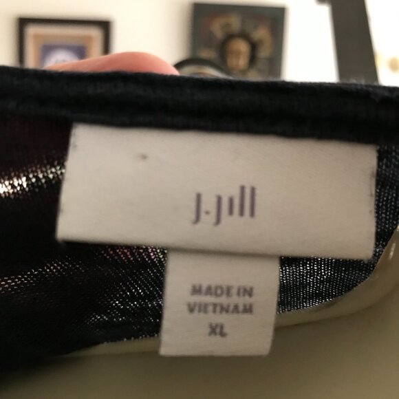 J JILL size XL Navy Blue Boho Embroidered Floral Linen Tee Tunic T-Shirt - Picture 4 of 4